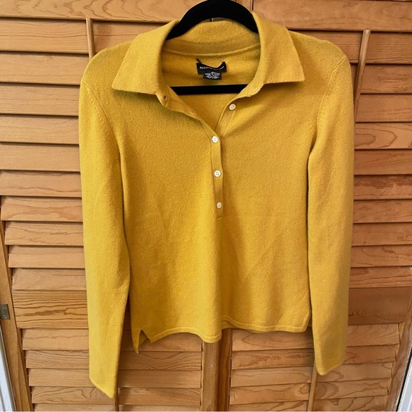 Sutton Studio 1/2 Buttoned 100% Cashmere Sweater Size M Mustard Quiet Luxury - Picture 8 of 8